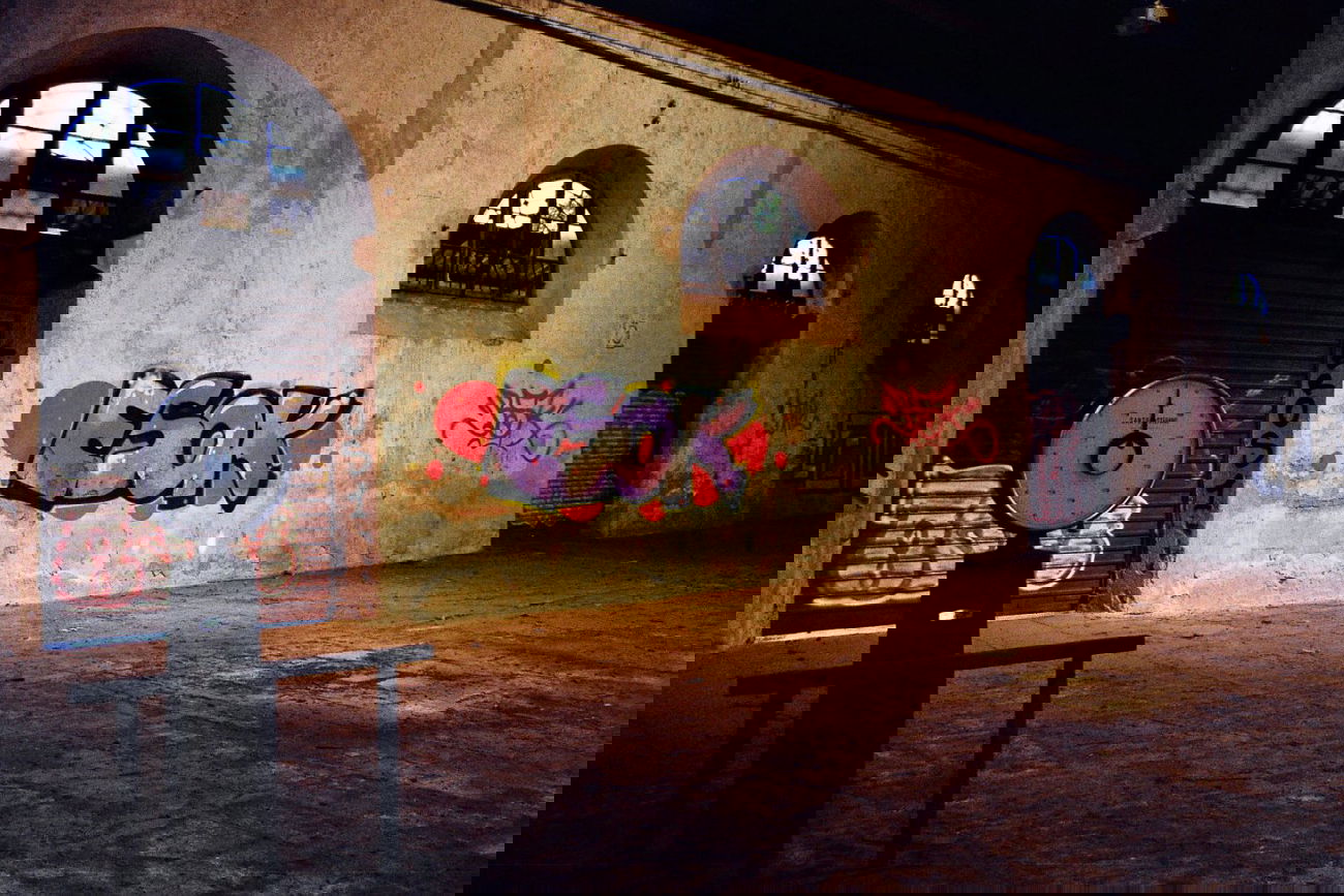 Graffiti Bombing - Photo by Chabonaut - analog