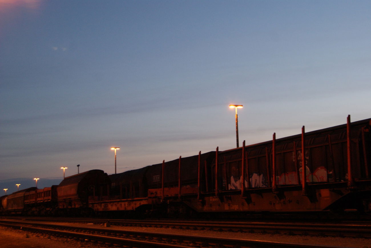 Graffiti Train - Photo by Chabonaut - freight