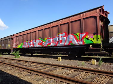 Graffiti Train - Photo by Chabonaut - freight (2017)