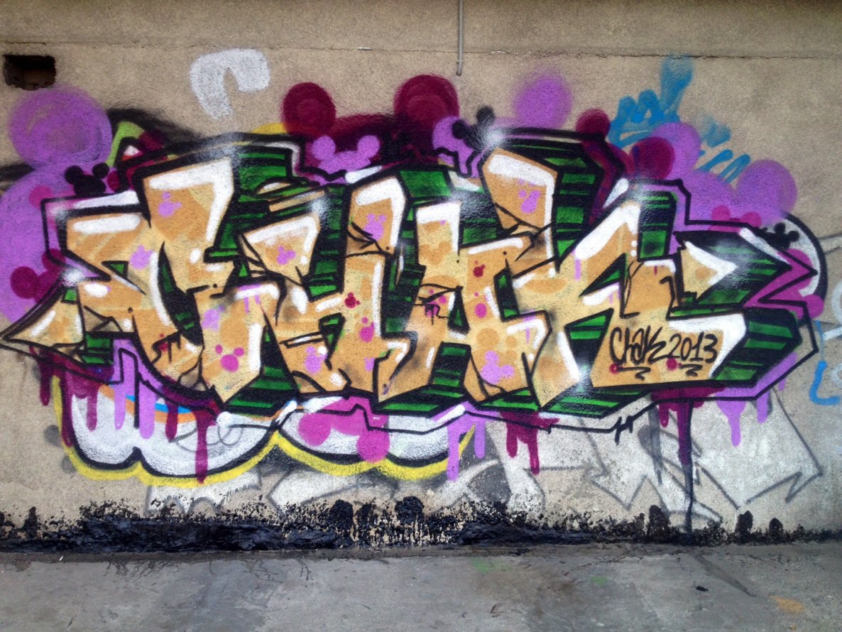 Graffiti Wall - Photo by Chak - Chak (2013)