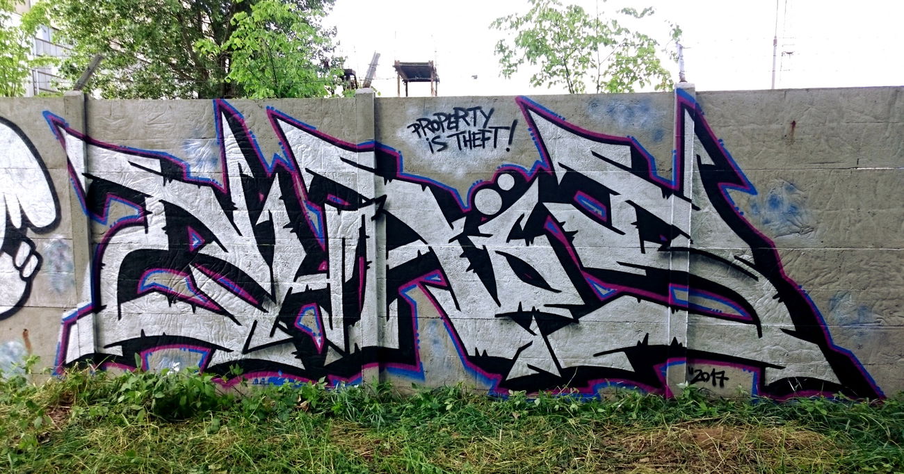 Graffiti Wall - Photo by Chaos (2017)