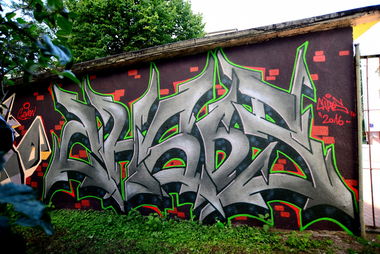 Graffiti Wall - Photo by Chaos - chaos, summertime, garage (2016)