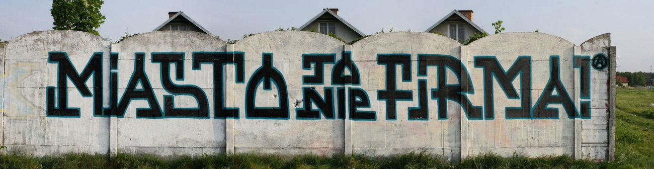 Graffiti Wall - Photo by Chaos (2011)