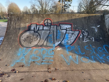 Graffiti Bombing in Manor park aldershot - Photo by Chels23 - Mins, Aldershot (2024)