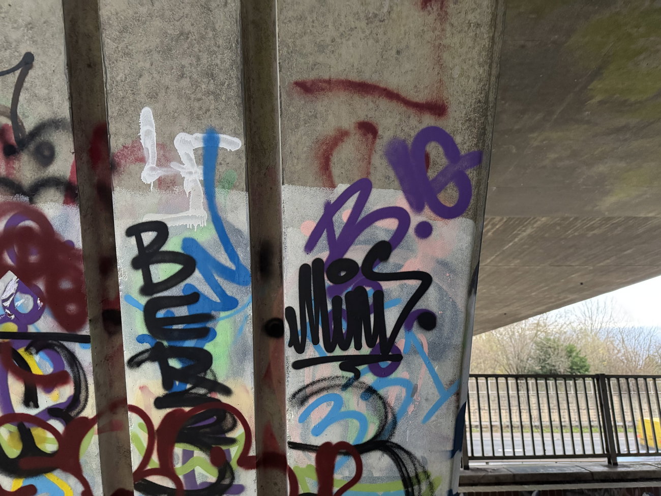 Graffiti Bombing in Ash aqueduct - Photo by Chels23 - Aldershotgraffiti (2024)
