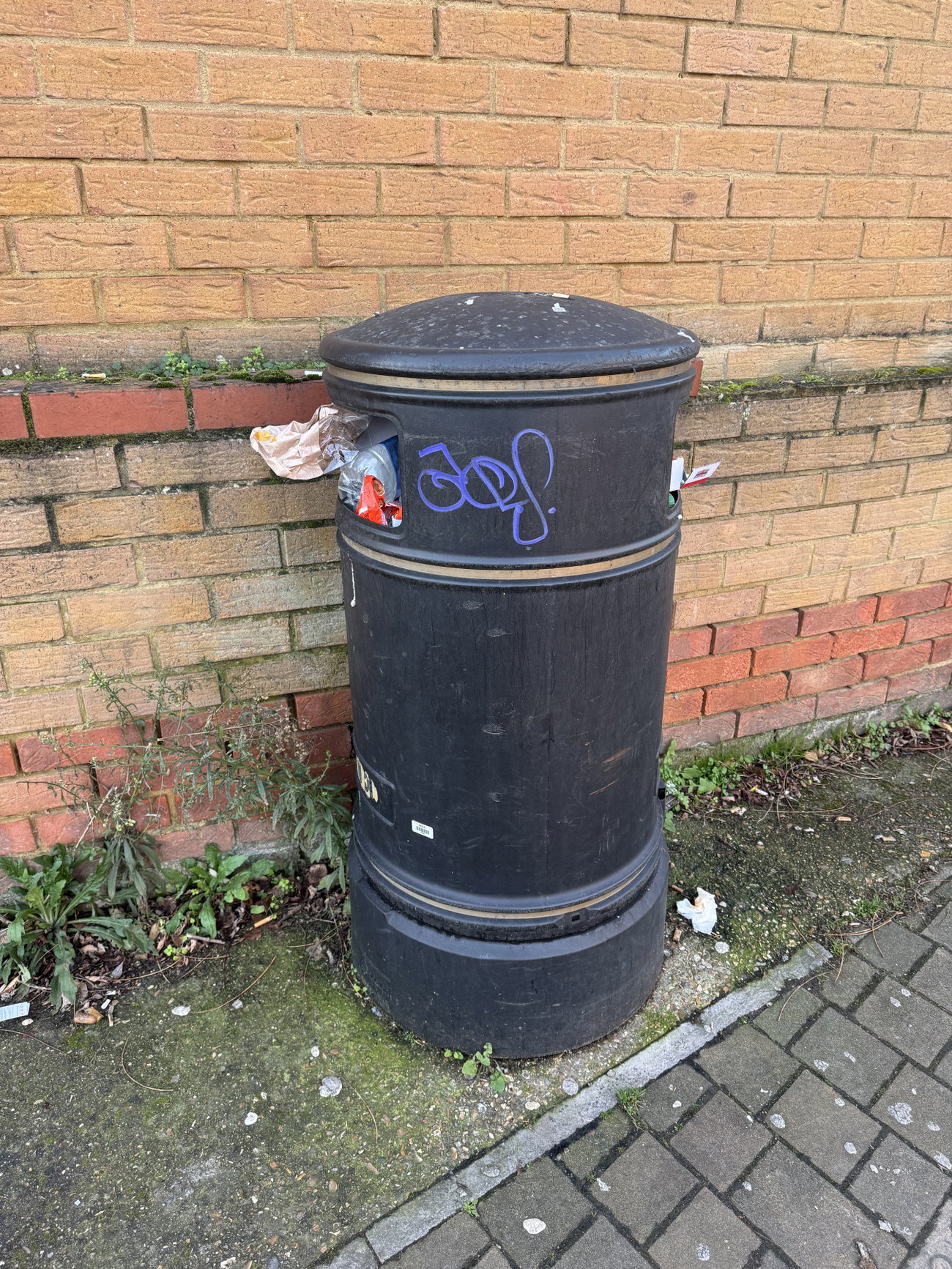 Graffiti Bombing in Rushmoor - Photo by Chels23 (2024)
