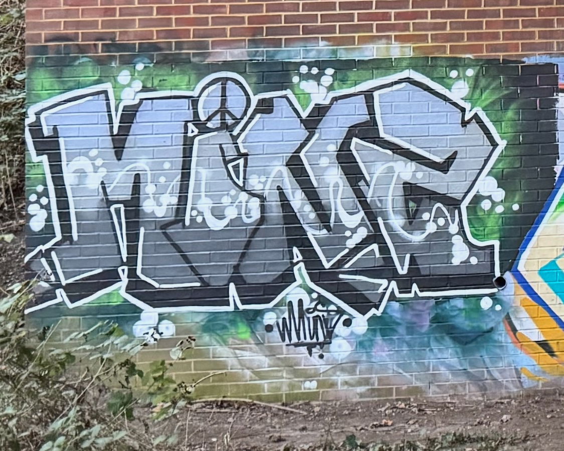 Graffiti Wall in Ash aqueduct - Photo by Chels23 (2024)