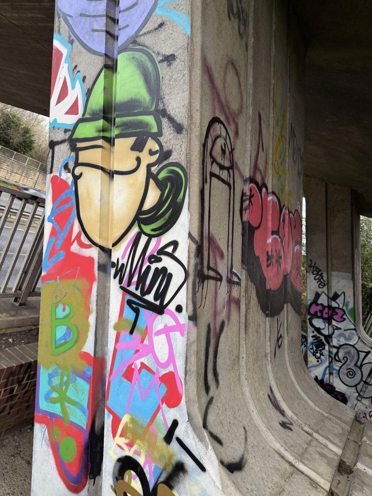 Graffiti Bombing in United Kingdom - Photo by Chels23 (2024)