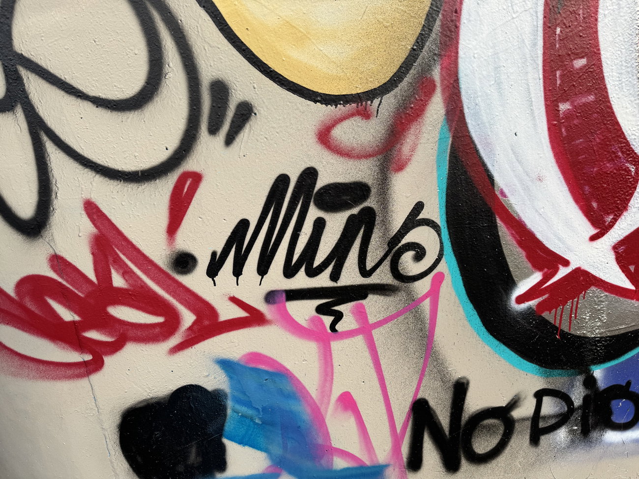 Graffiti Bombing - Photo by Chels23 (2024)