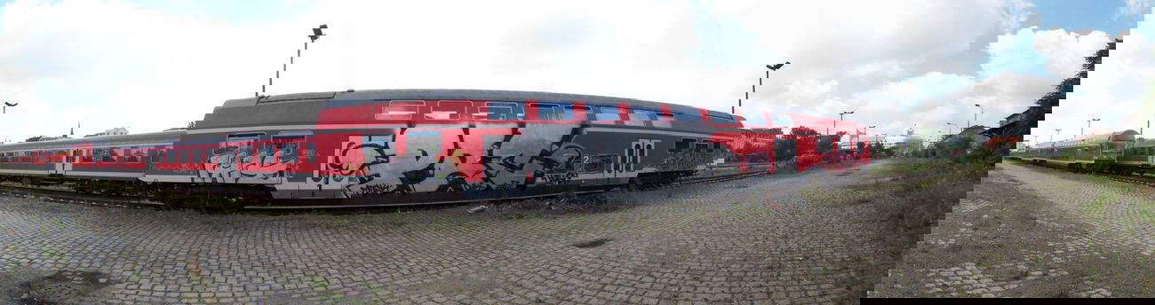 Graffiti Train in Leipzig - Photo by Chicadelic - Prc