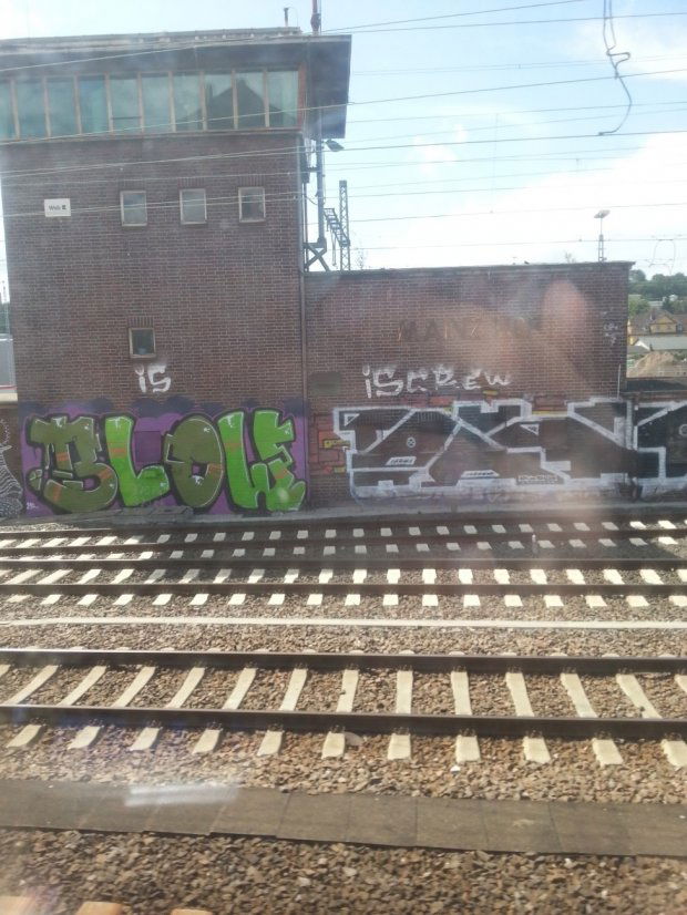 Graffiti Wall in Mainz - Photo by Chintz - Mainz, Hbf, Blow