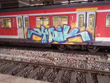 Graffiti Train in Mainz - Photo by Chintz - Mainz, Hbf, S-Bahn (2014)