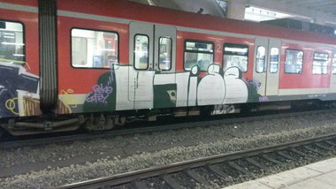 Graffiti Train in Mainz - Photo by Chintz - Mainz, Hbf, Frankfurt (2014)