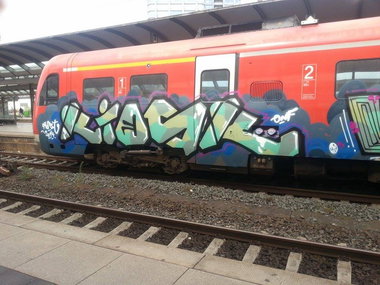 Graffiti Train in Mainz - Photo by Chintz - Kiosk, Mainz, Hbf (2014)
