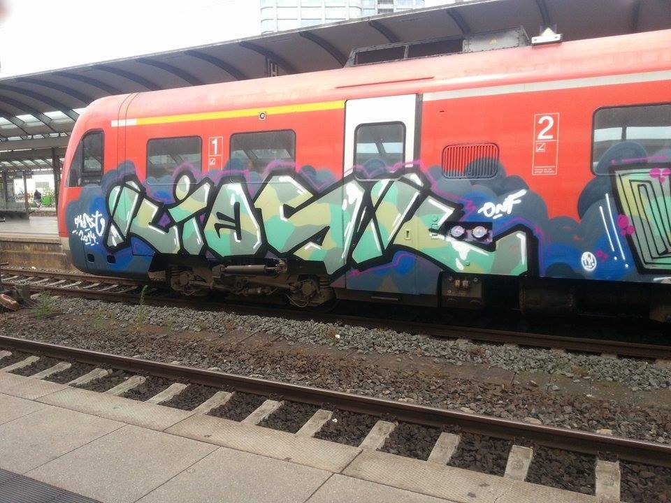 Graffiti Train in Mainz - Photo by Chintz - Kiosk, Mainz, Hbf (2014)