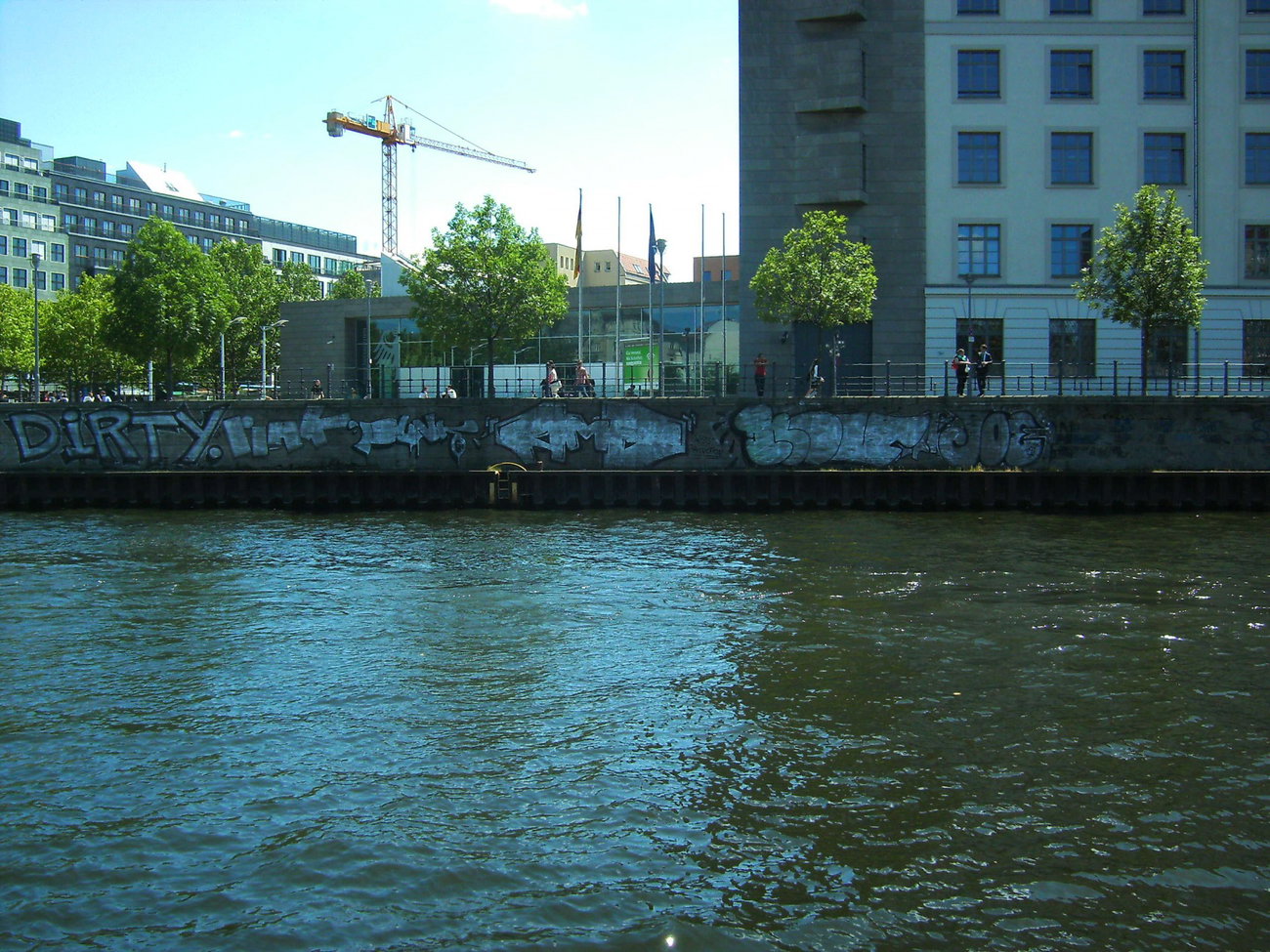 Graffiti Wall in Berlin friedrichstrasse - Photo by Chintz