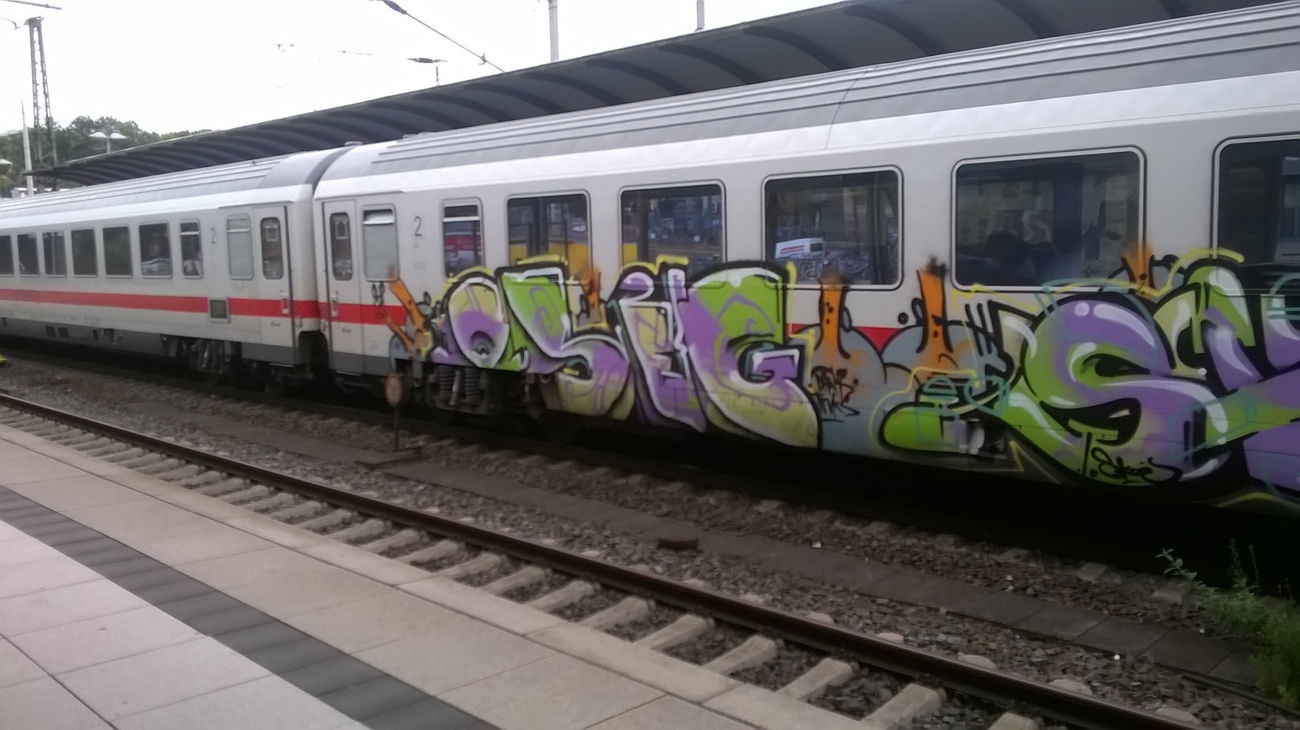 Graffiti Train in Mainz - Photo by Chintz (2015)