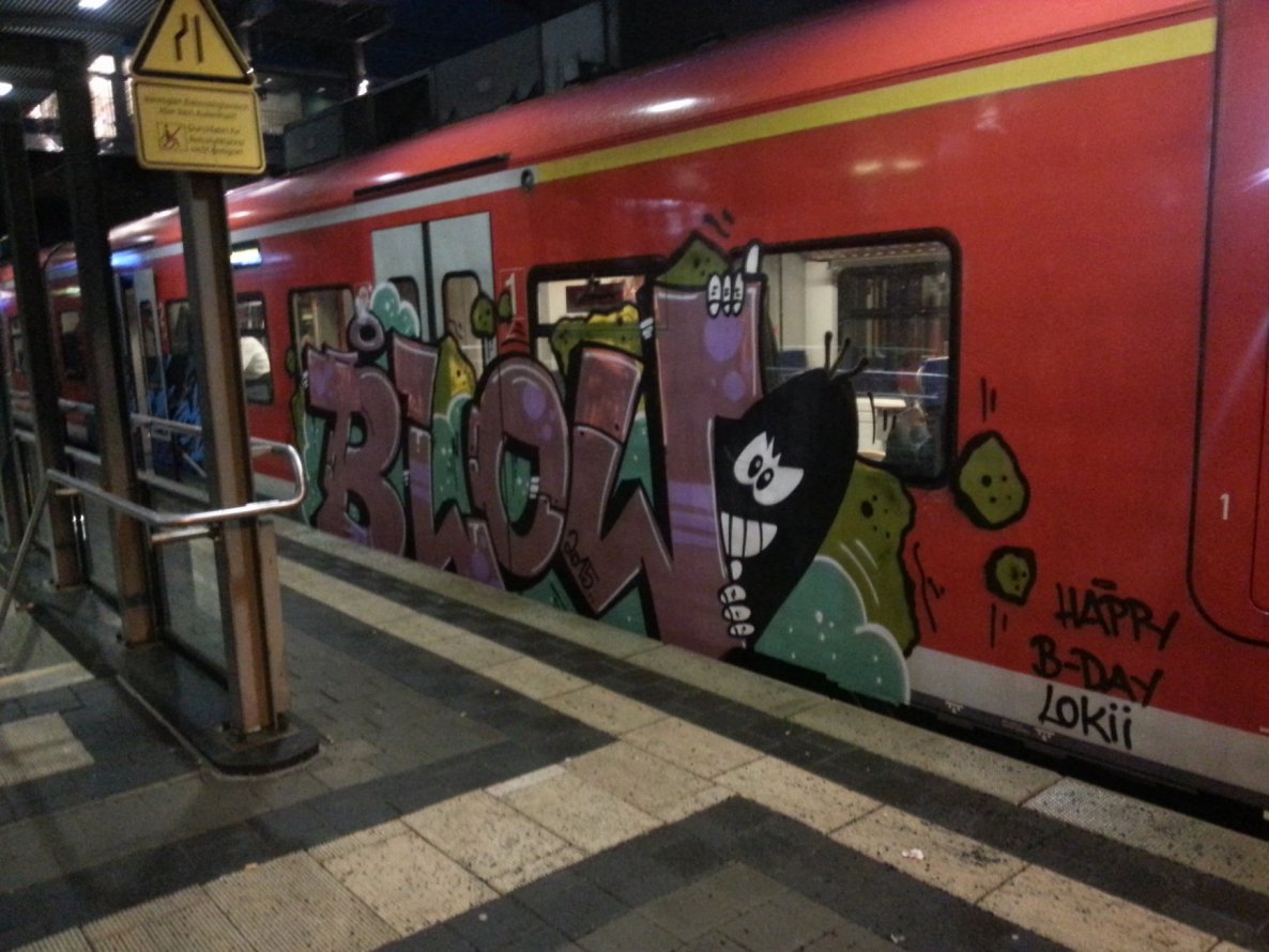 Graffiti Train in Mainz - Photo by Chintz - Blow, Happy, B-Day (2015)