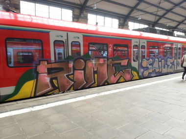 Graffiti Train in Wiesbaden - Photo by Chintz - Wiesbaden, Hbf, Mainz (2015)