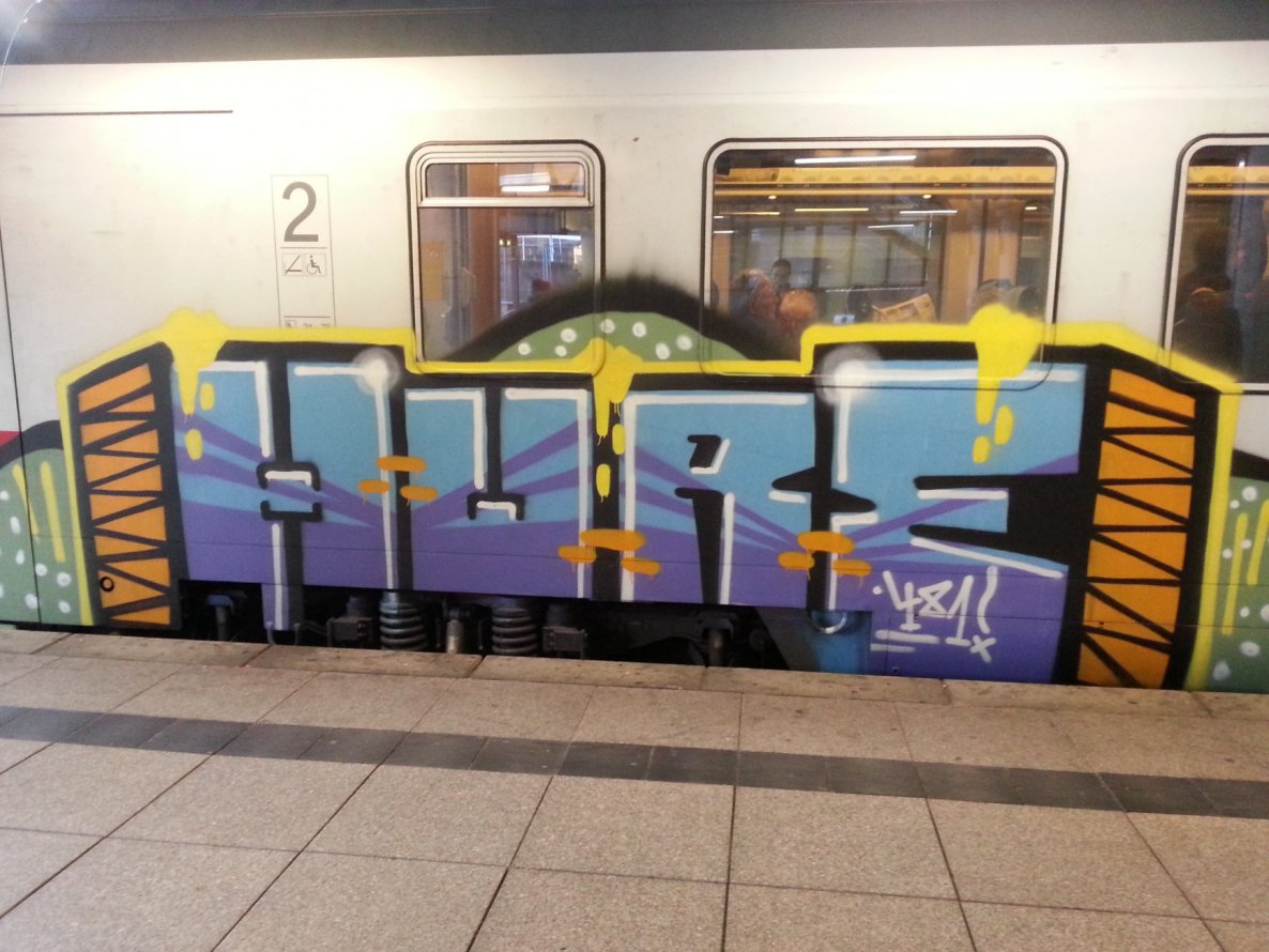 Graffiti Train in Mainz - Photo by Chintz - Hure (2014)