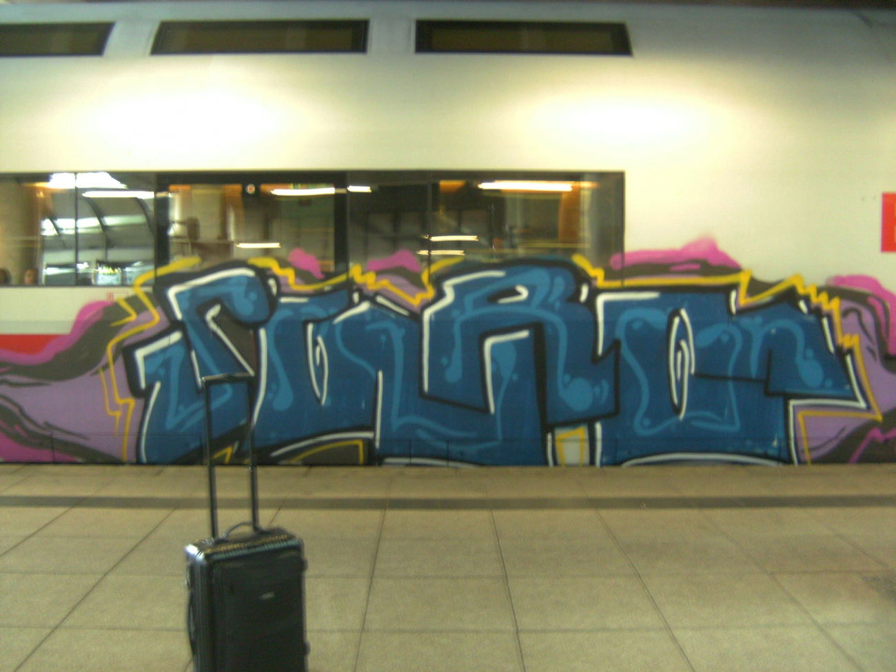 Graffiti Train in Mainz - Photo by Chintz (2015)