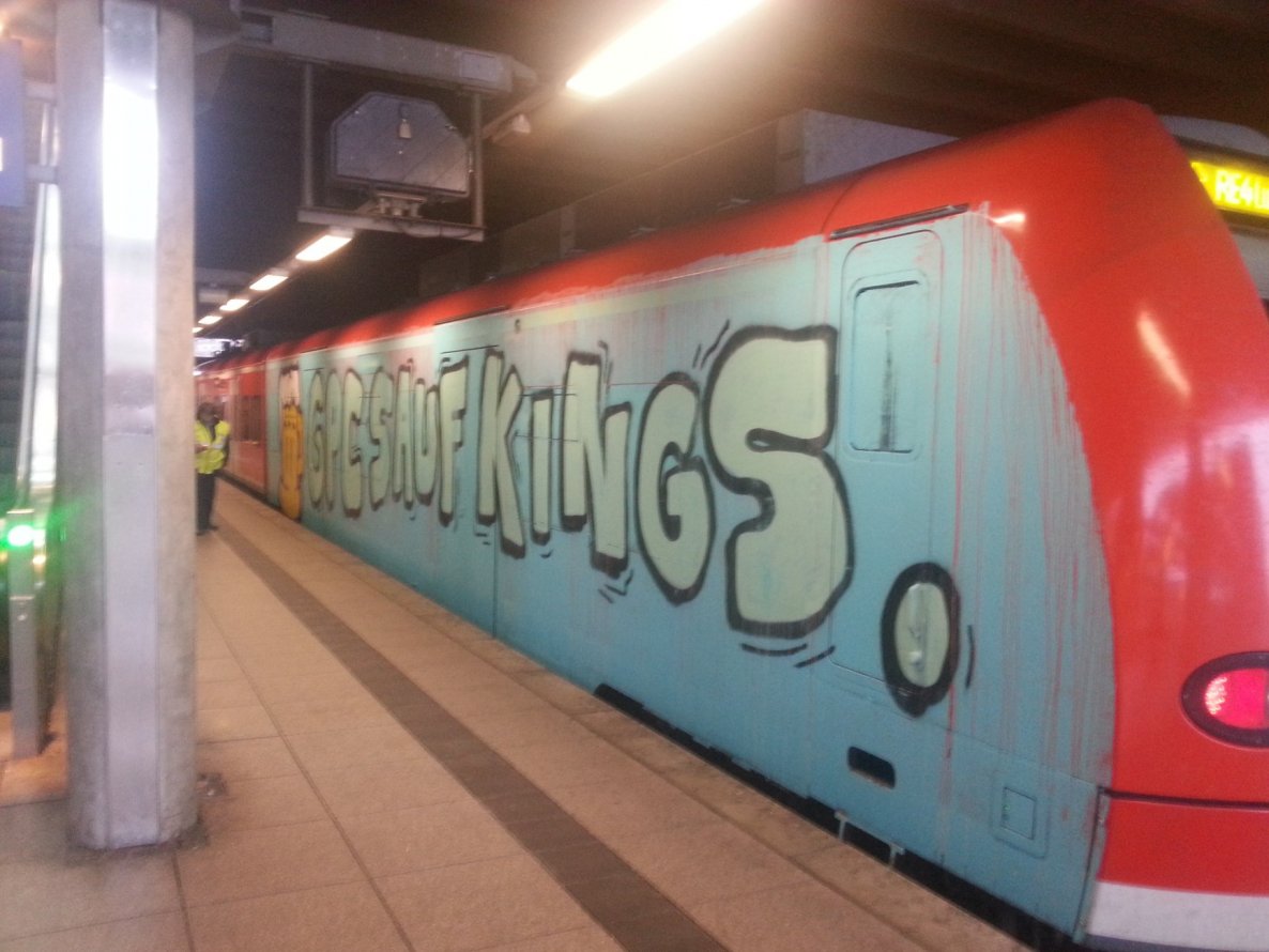 Graffiti Train in Mainz - Photo by Chintz - GPC, Sauf, Kings (2015)