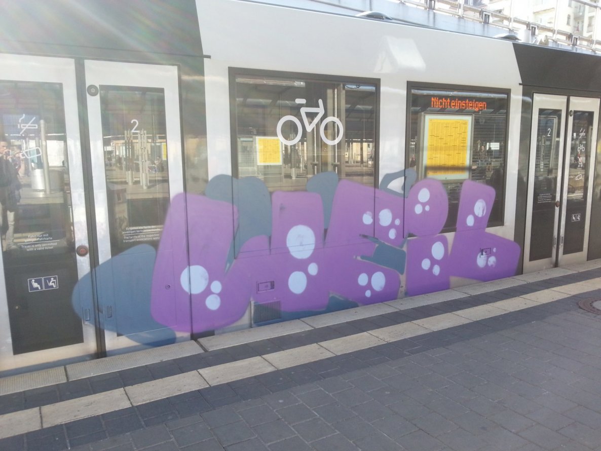 Graffiti Train in Mainz - Photo by Chintz - Weil, Mainz, Hbf (2015)