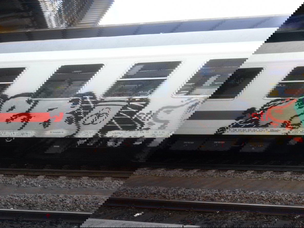 Graffiti Train in Mainz - Photo by Chintz - Mainz, Hbf, Frankfurt (2015)