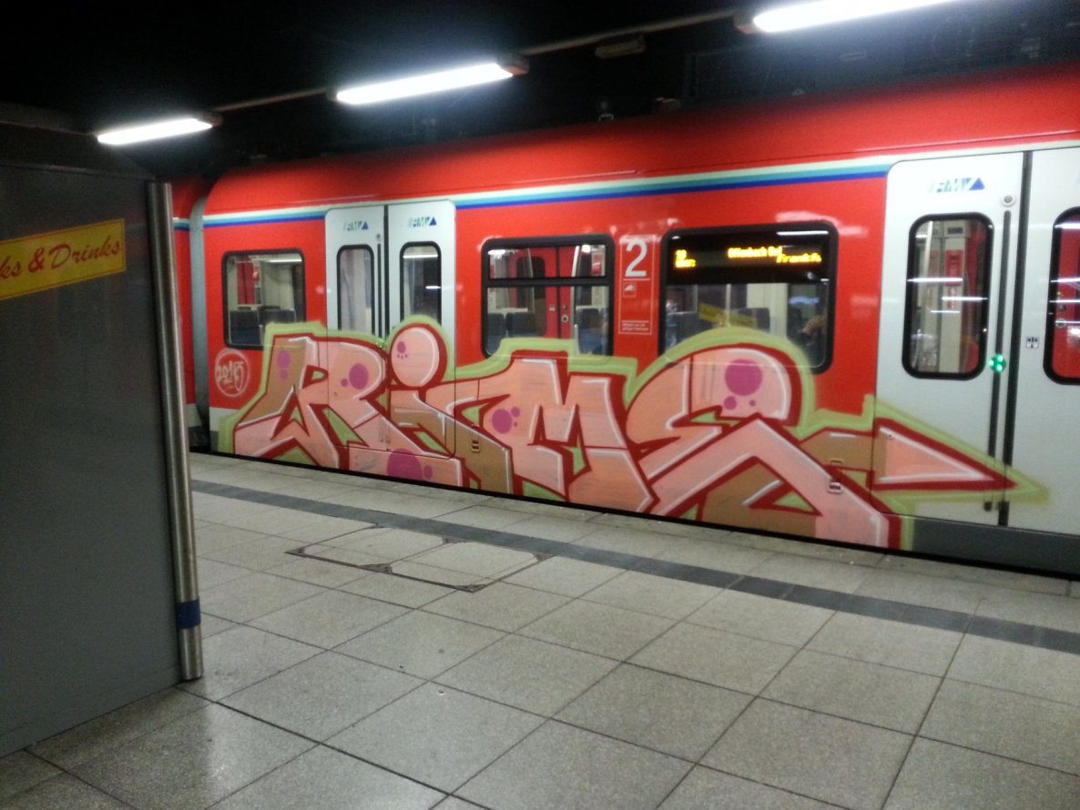 Graffiti Train in Mainz - Photo by Chintz - Rime, Mainz, Hbf (2015)