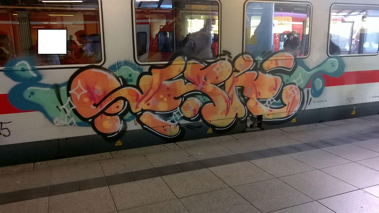 Graffiti Train in Mainz - Photo by Chintz (2015)