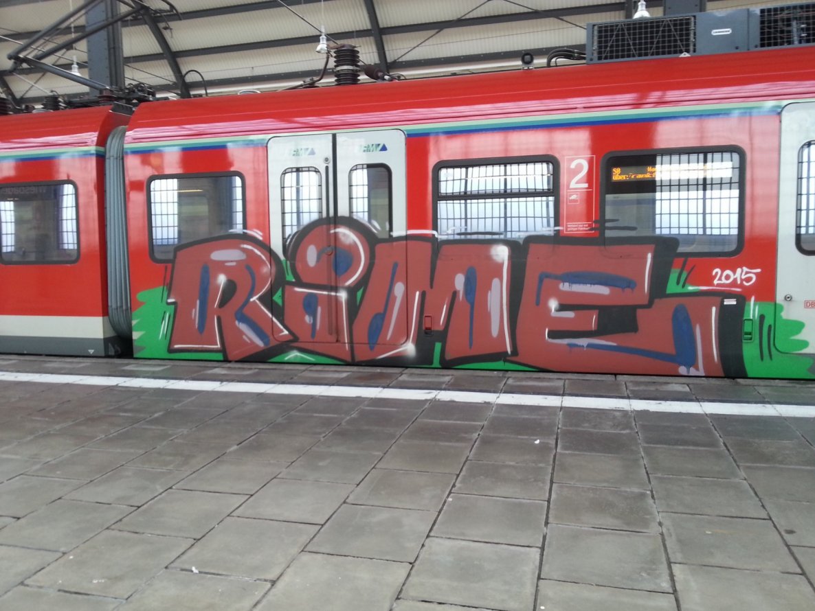 Graffiti Train in Mainz - Photo by Chintz - Mainz, Hbf, Frankfurt (2015)