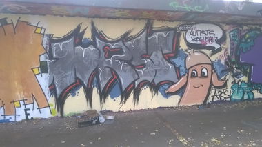 Graffiti Wall in Wiesbaden - Photo by Chintz (2015)