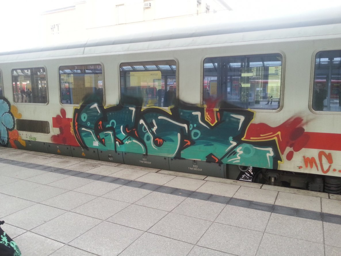 Graffiti Train in Mainz - Photo by Chintz - Mainz, Hbf, Frankfurt (2015)