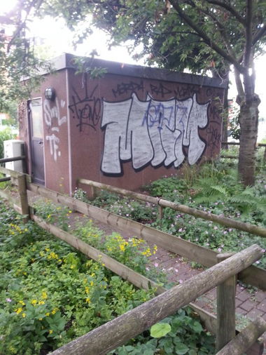 Graffiti Bombing in Wiesbaden - Photo by Chintz