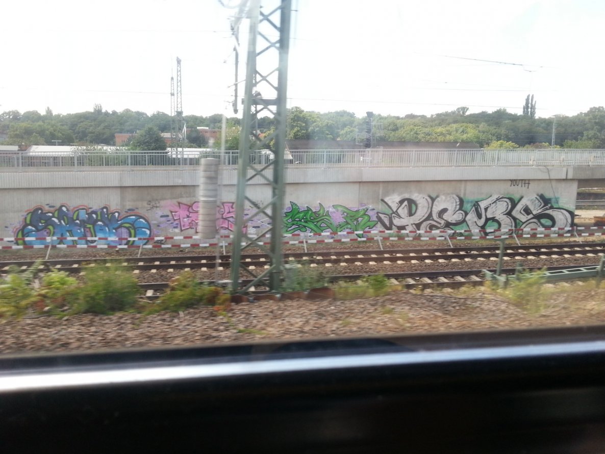 Graffiti Bombing in Mainz - Photo by Chintz - Mainz, Hbf