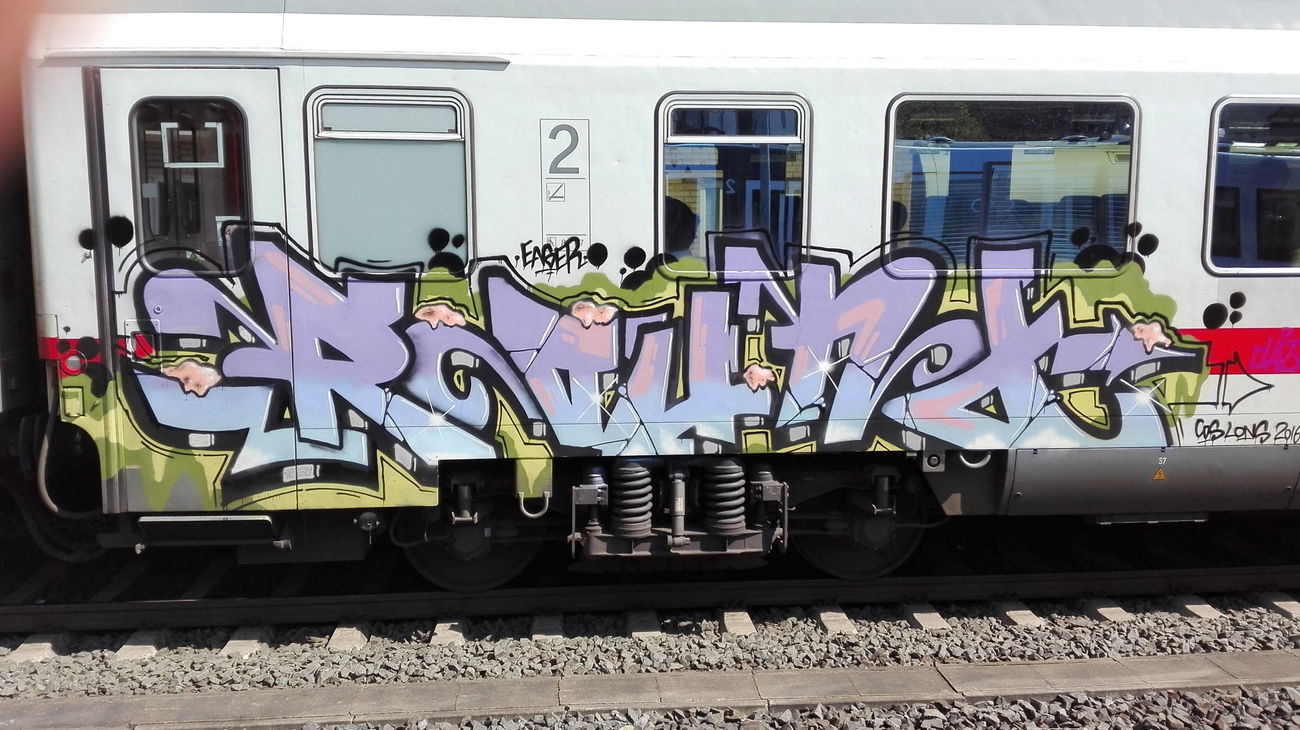 Graffiti Train in Mainz - Photo by Chintz (2016)