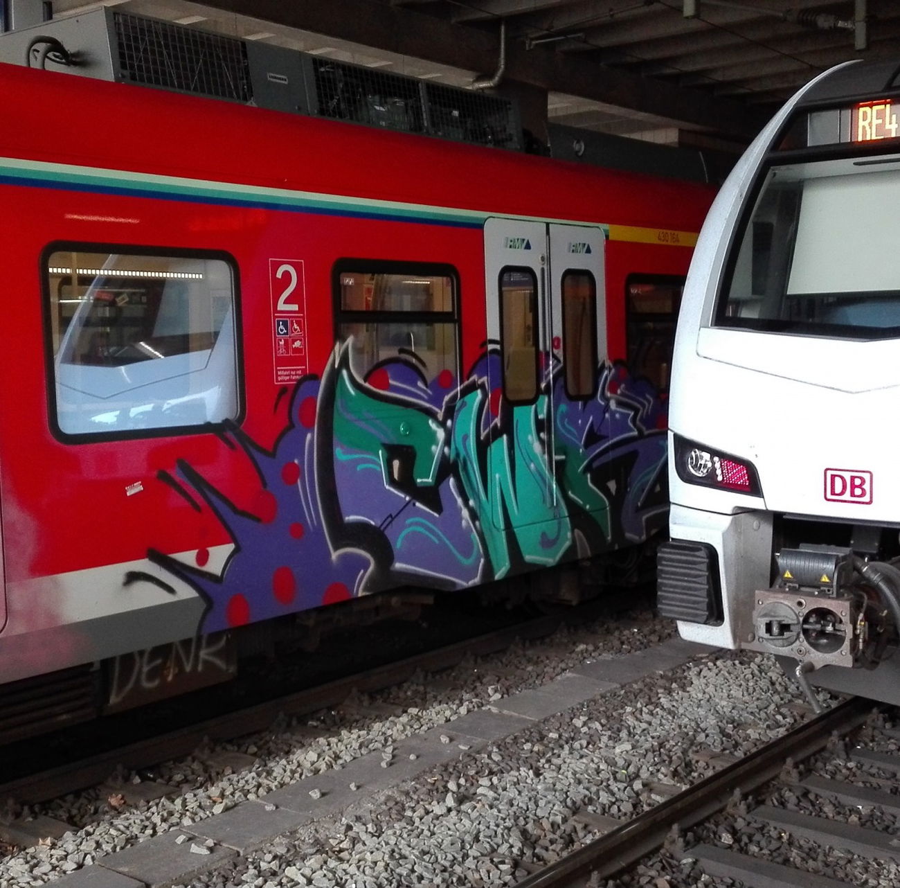 Graffiti Train in Mainz - Photo by Chintz (2016)
