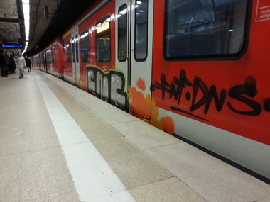 Graffiti Train in Frankfurt - Photo by Chintz - Frankfurt, Hauptwache, Mainz (2015)
