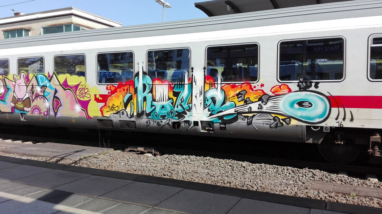 Graffiti Train in Mainz - Photo by Chintz (2016)