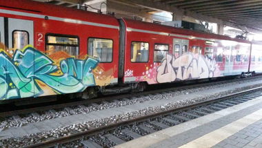 Graffiti Train in Mainz - Photo by Chintz - Mainz, Hbf, Frankfurt (2015)