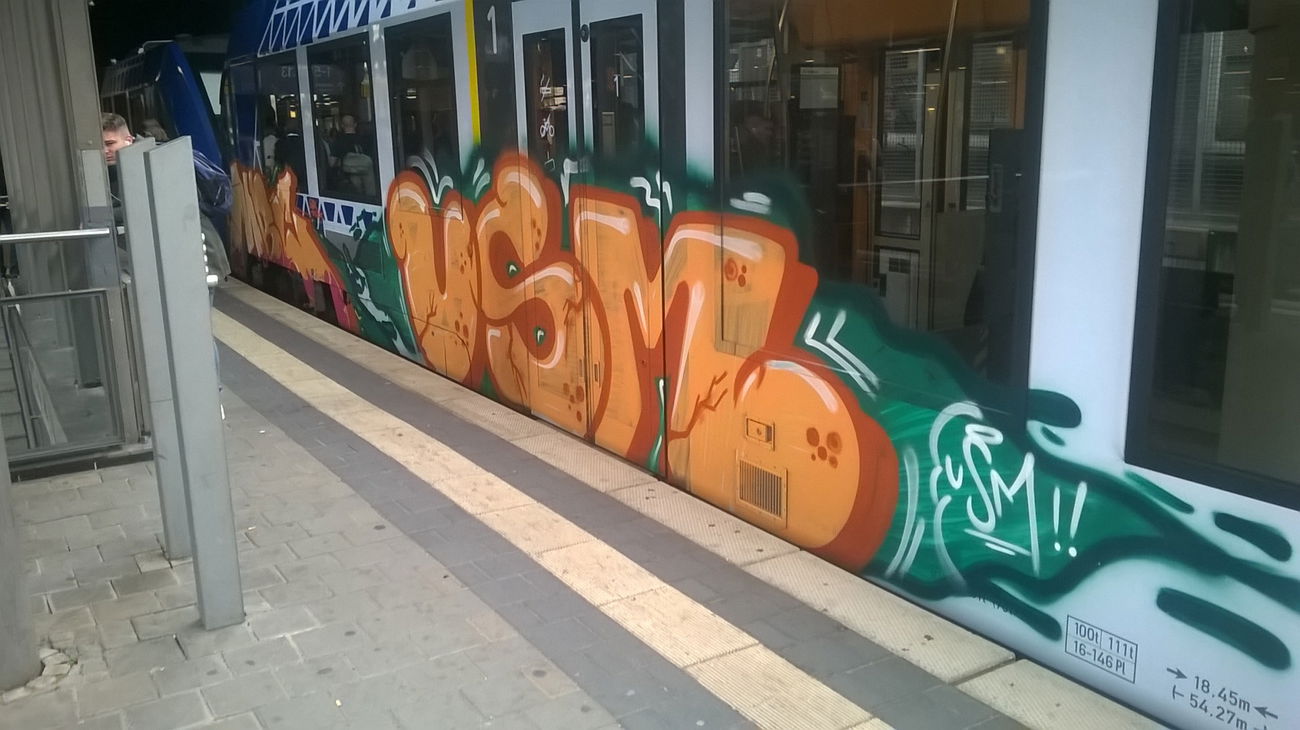 Graffiti Train in Mainz - Photo by Chintz (2015)