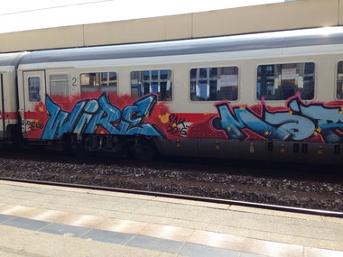 Graffiti Train in Mannheim hbf - Photo by Chintz (2015)