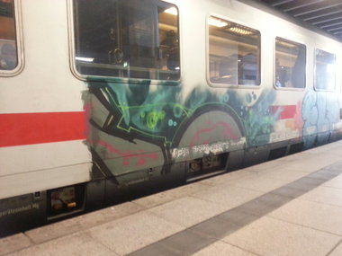 Graffiti Train in Mainz - Photo by Chintz - Mainz, Hbf, Frankfurt (2015)