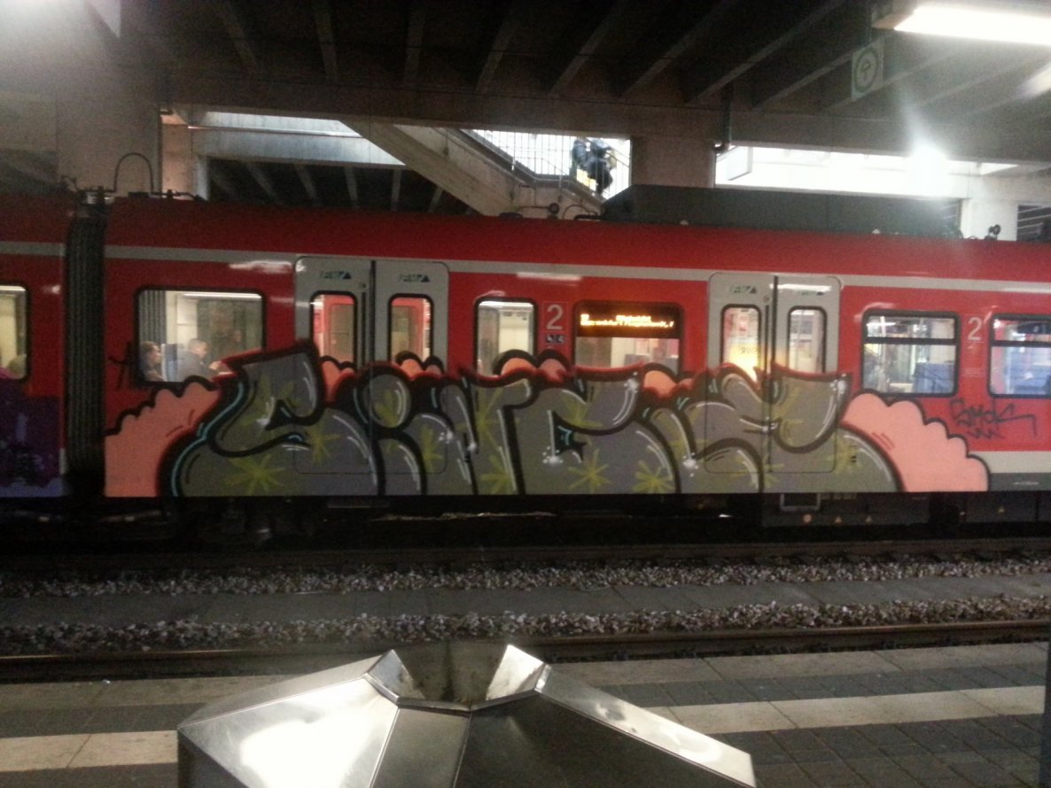Graffiti Train in Mainz - Photo by Chintz - Mainz, Hbf, Frankfurt (2015)