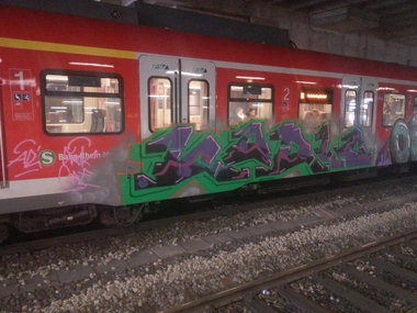 Graffiti Train in Mainz - Photo by Chintz - Mainz, Hbf, Frankfurt (2015)