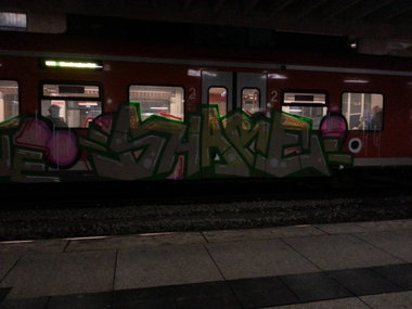 Graffiti Train in Mainz - Photo by Chintz - Mainz, Hbf, Frankfurt (2015)