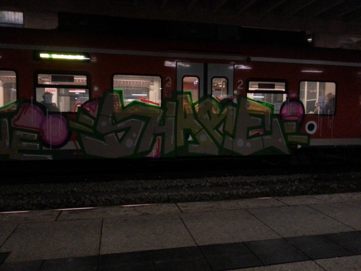 Graffiti Train in Mainz - Photo by Chintz - Mainz, Hbf, Frankfurt (2015)
