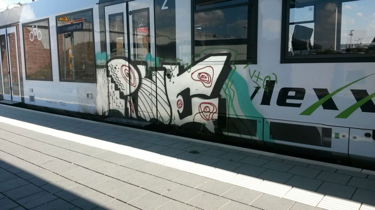Graffiti Train in Bad kreuznach - Photo by Chintz (2015)