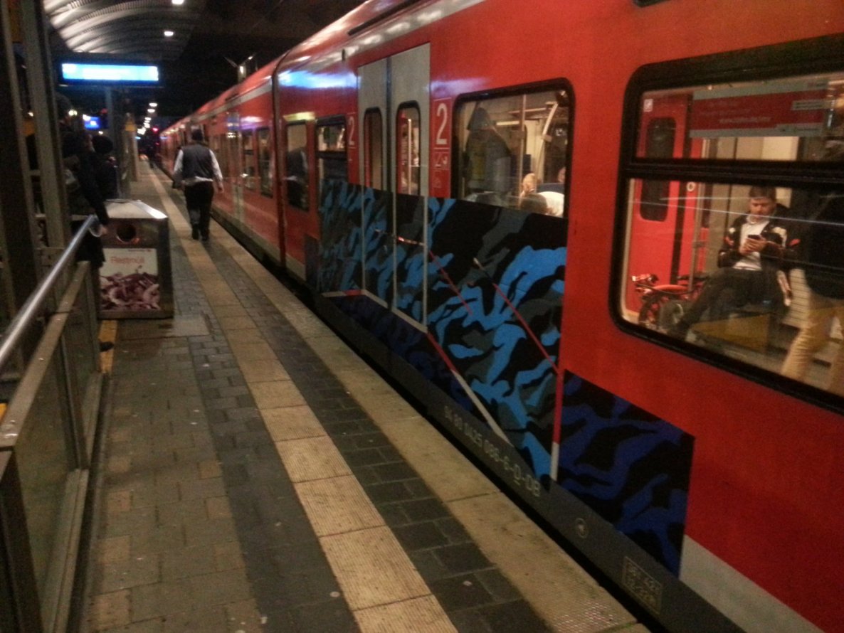 Graffiti Train in Mainz - Photo by Chintz - Mainz, Hbf, Frankfurt (2015)