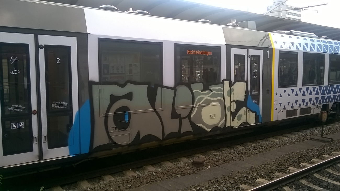 Graffiti Train in Mainz - Photo by Chintz (2015)